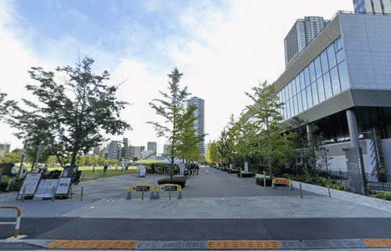 池ハロ人力車乗車位置